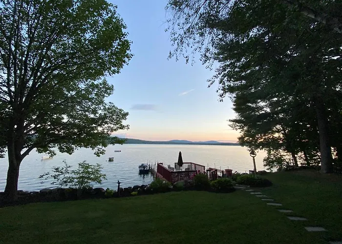 Charming Studio In-Law On Great East Lake
