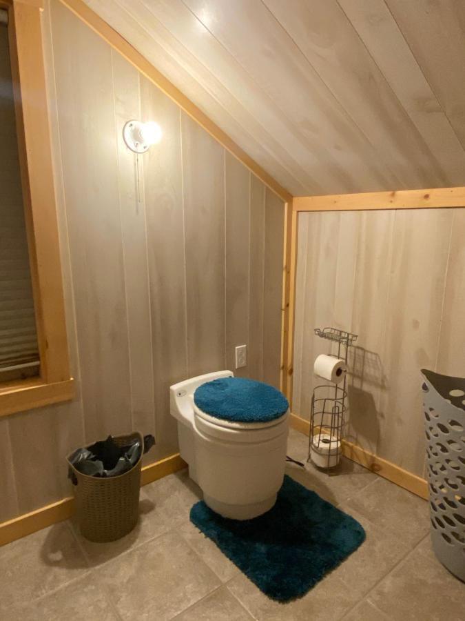 Charming In-law On Great East Apartment *